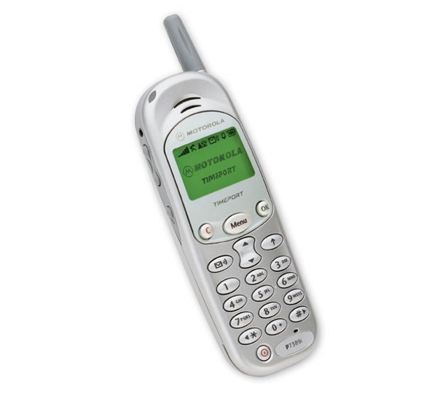 в каком году появилась сотовая связь в мире. 11 motorola history 1608111. в каком году появилась сотовая связь в мире фото. в каком году появилась сотовая связь в мире-11 motorola history 1608111. картинка в каком году появилась сотовая связь в мире. картинка 11 motorola history 1608111. Сложно представить жизнь в 21 веке без сотовой связи. Мы каждый день совершаем десятки звонков, используя свои мобильные телефоны и связываемся с различными людьми, находящимися в самых отдаленных уголках планеты. А ведь за каждым таким звонком стоят годы исследований и научных открытий, позволивших сделать жизнь в будущем гораздо проще.